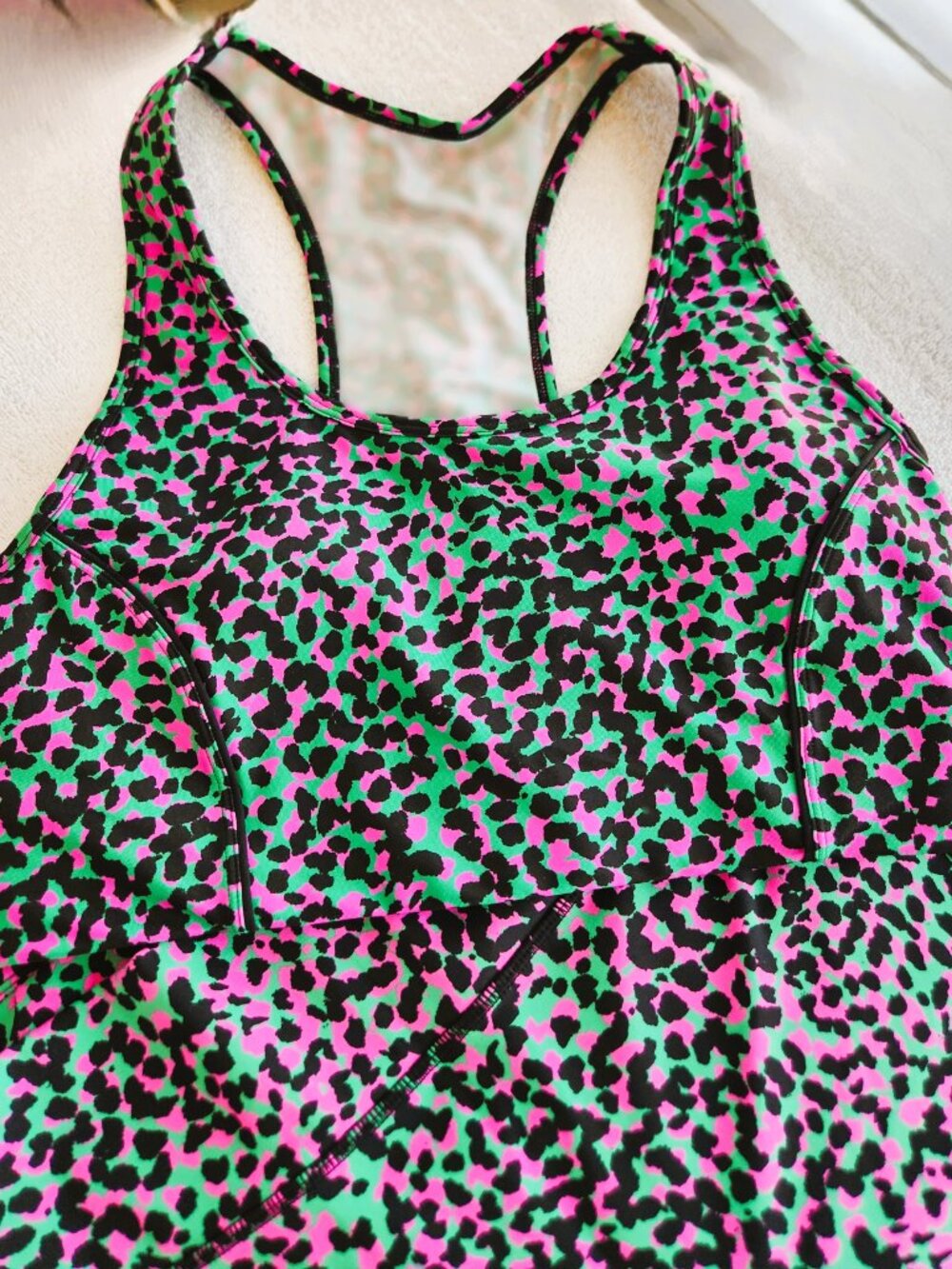 Fabletics On-The-Go Med Impact Bra & Anywhere Motion 365+ High-Waisted Leggings - Picture 3 of 7